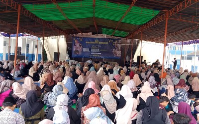 Sembelih 5 Sapi Kurban Berlanjut Makan Bersama Wali Murid SMK Mutu Bandongan