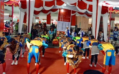 SERBA SERBI KESENIAN TRADISIONAL KUBRO SISWO SINAR MUDA